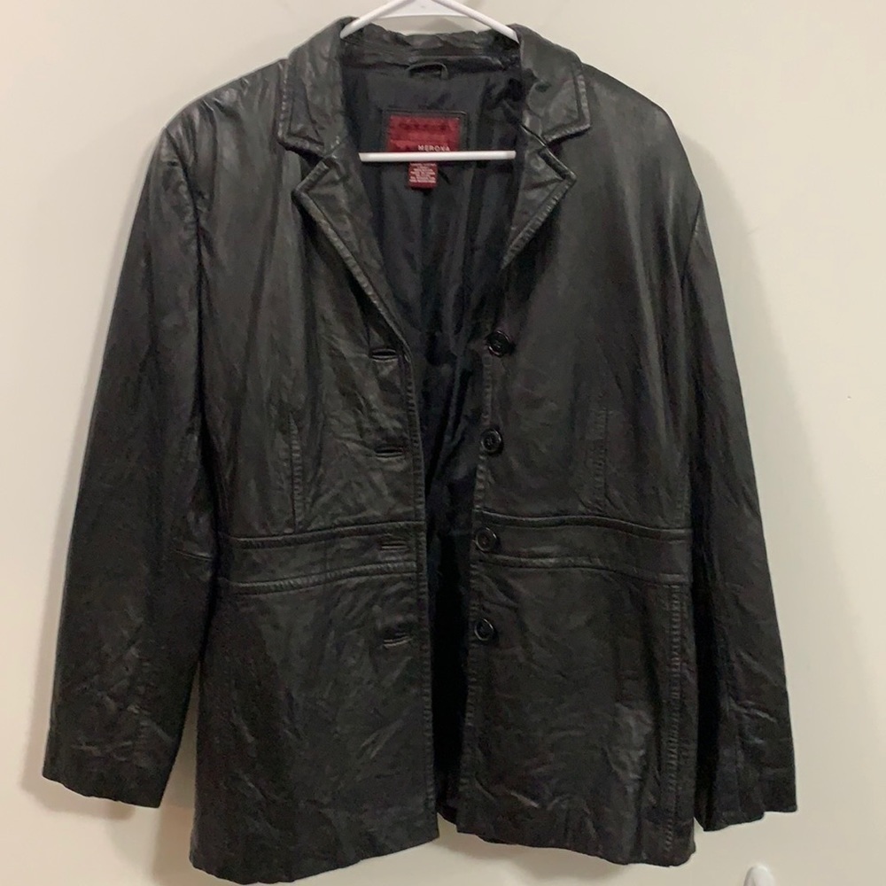 Women’s Merona Genuine Leather Jacket Size Large very good condition